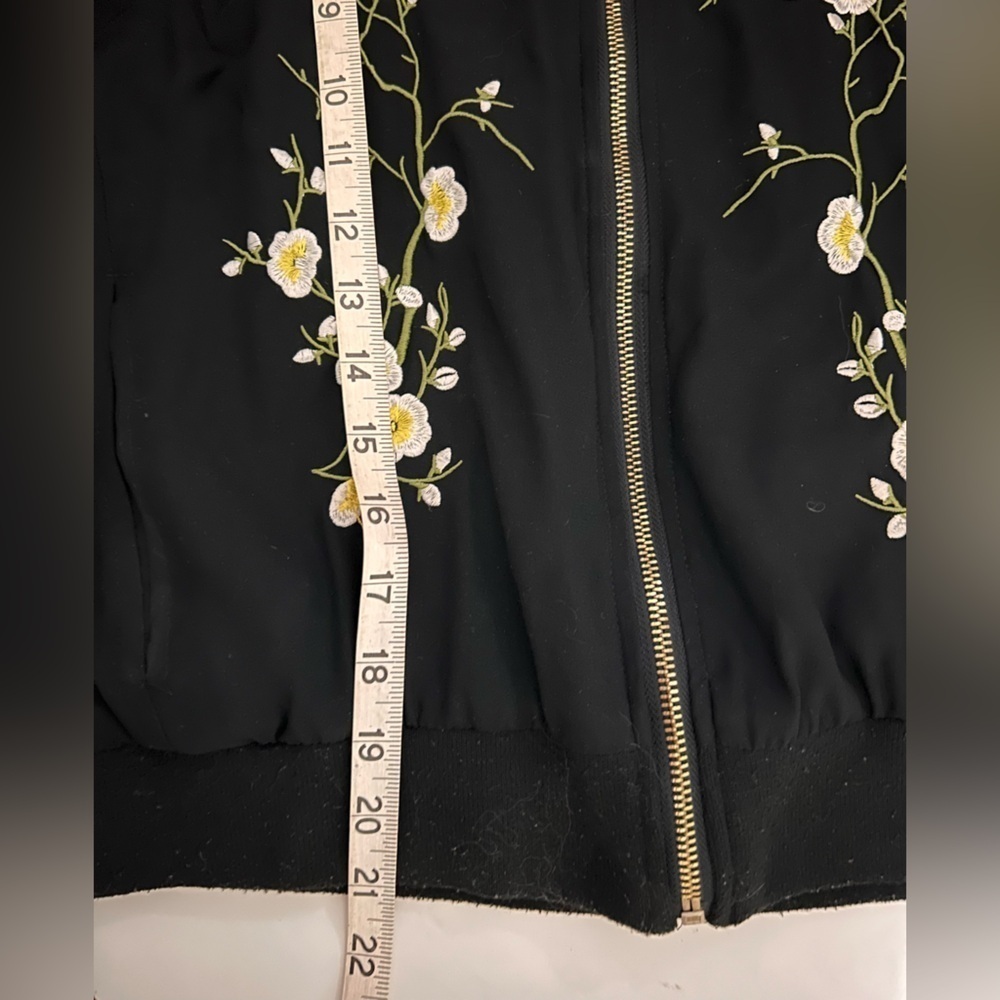 WD NY Embroidered Bomber Style Jacket Birds Branches Size Large - Picture 6 of 7